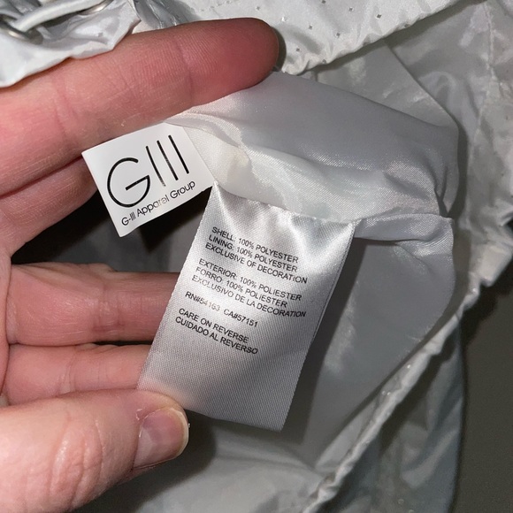 NWT Women’s Seattle Sounders White Lightweight Windbreaker Jacket Sz L - Picture 6 of 8